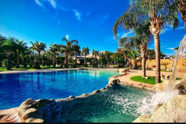 e4f3827c-700b-4b34-9547-345134fed6c4